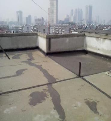 老边漏水维修 楼顶漏水是什么原因，楼顶漏水维修方法是什么?